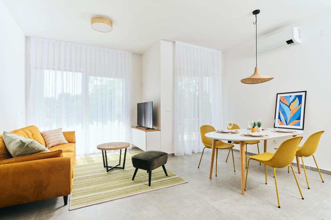 Apartments San Maris 2 Умаг Экстерьер фото