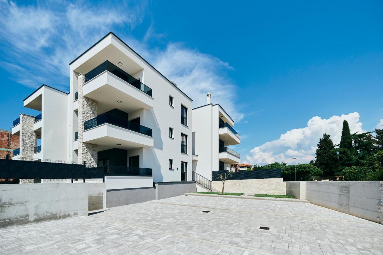 Apartments San Maris 2 Умаг Экстерьер фото